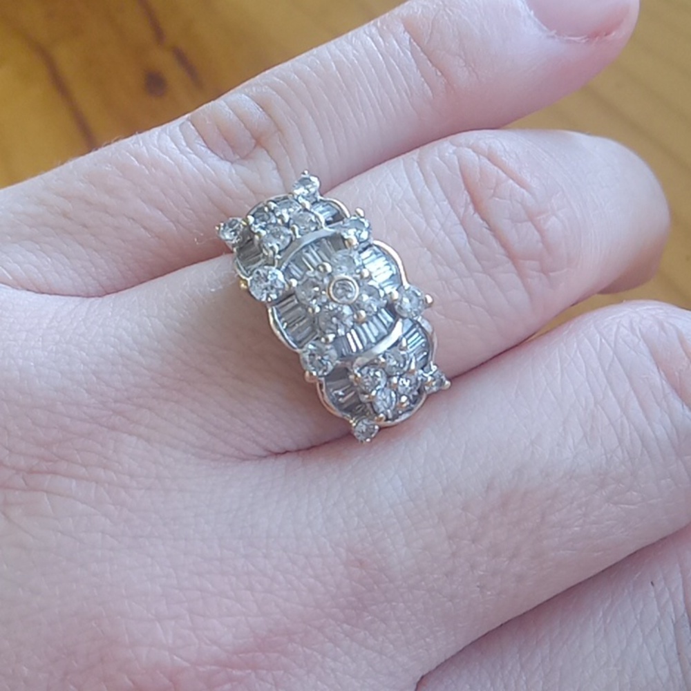 18kt diamond gold ring (750) sz 6.5 - Picture 5 of 6